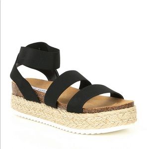 Kimmie Steve Madden Platform sandals